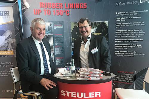 Das Team am Steuler-Stand beim Kraftwerkstechnischen Kolloquium 2019 in Dresden