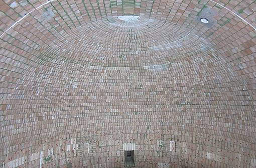 Dome of a hazardous waste incineration plant lined by Steuler linings