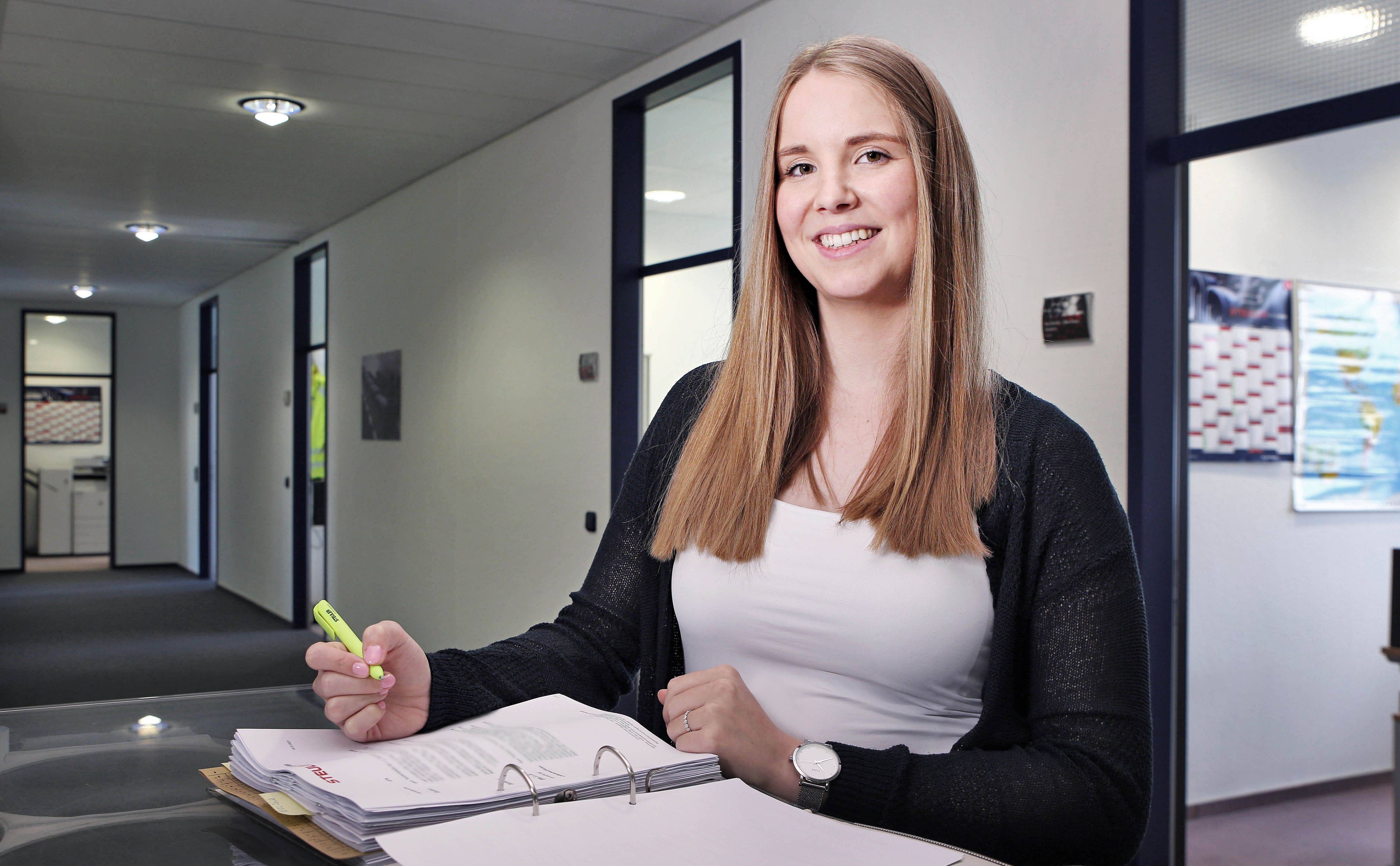 Trainee at Steuler, Carina Bolling