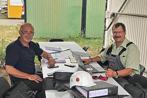 Steuler employees Massoth and Kleinwechter in the EnBW power plant in Heilbronn