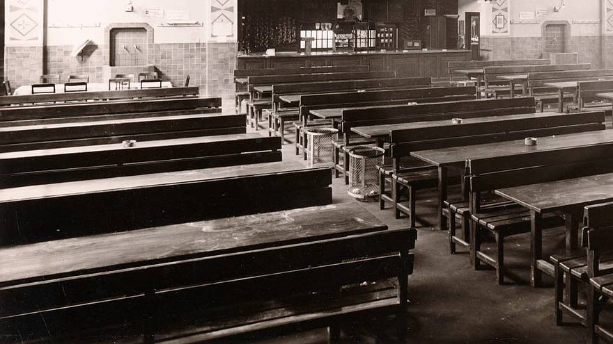 In 1916 Steuler builts a workers' dining room in Höhr-Grenzhausen; today's canteen