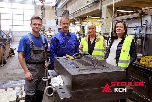 Young man from Spain is doing an internship in the locksmith's shop at Steuler